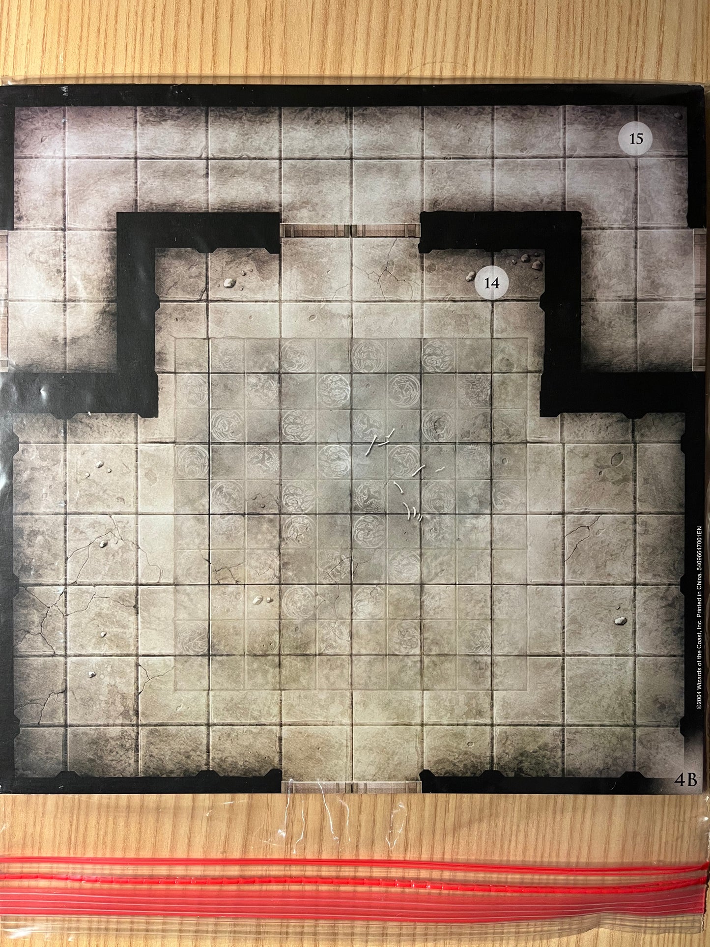 components from DUNGEONS & DRAGONS 3rd Edition Basic Game set (USED, INCOMPLETE)